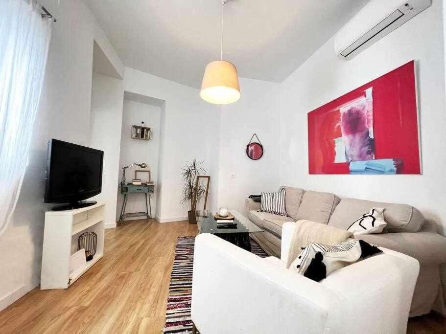 Ferienwohnung Aym Places Buen Viaje Parking Incluido Sevilla Exterior foto